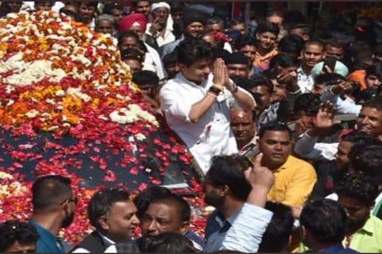 mp-jyotiraditya-scindia-start-three-day-jan-ashirwad-yatra