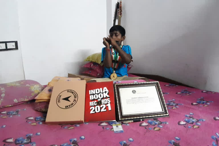 Soumyajit Mandal of Shantipur named in India Book of Records as the youngest harmonica artist