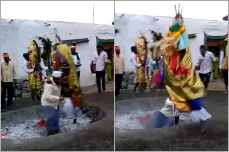 A man falling into Agnihonda on occasion of muharram