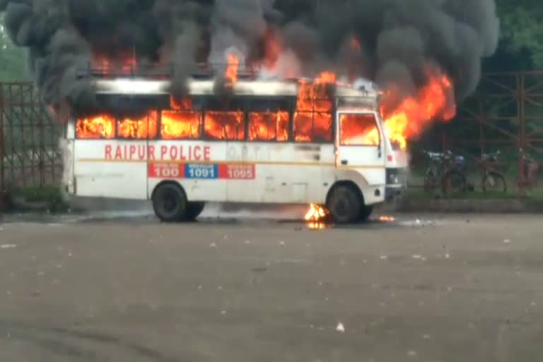 Police vehicle set on fire by striking workers at SKS Ispat in raipur