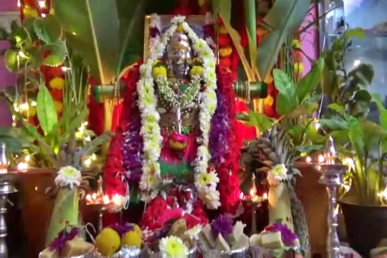 varamahalakshmi-festival-celebrated-in-kalaburagi