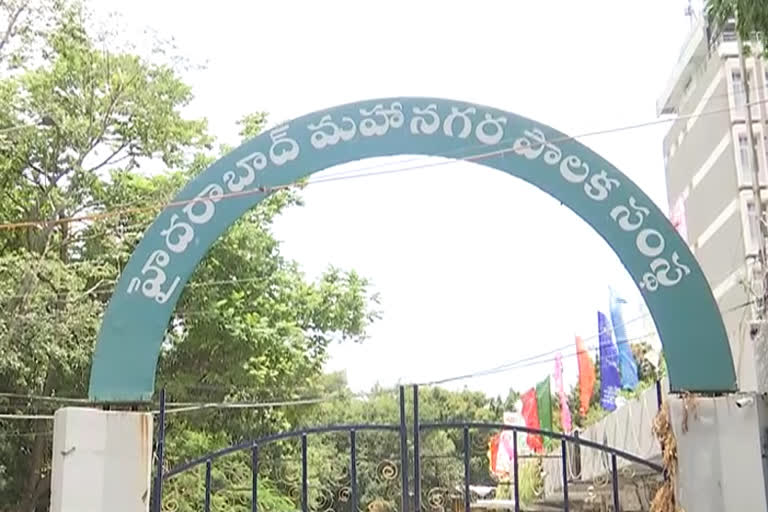 GHMC: జీహెచ్​ఎంసీని వెంటాడుతున్న ఆర్థిక కష్టాలు.. నత్తనడకన సాగుతున్న పనులు