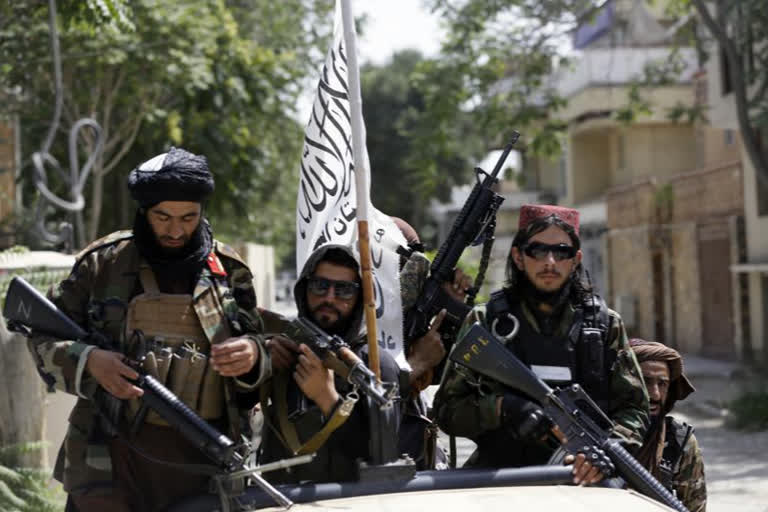 Report: Taliban killed minorities, fueling Afghans' fears