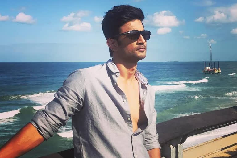 sushant singh rajput's new facebook profile pic makes netizens surprised