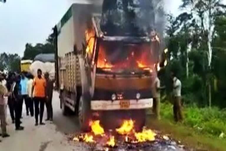 Canter catches fire in Hassan