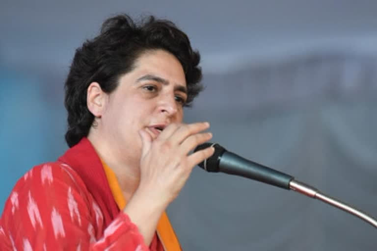 Priyanka Gandhi  riyanka Gandhi on LPG  Congress ON LPG  Cylinder price  Cylinder price rises  പാചക വാതക സിലിണ്ടർ  വിലവർധന  പാചക വാതക സിലിണ്ടർ വിലവർധന  പ്രിയങ്ക ഗാന്ധി  കോൺഗ്രസ് നേതാവ്  എൽപിജി  ഉജ്വല 2.0  പ്രധാനമന്ത്രി ഉജ്വല യോജന