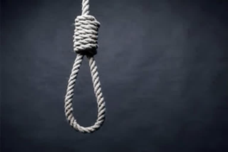 father-commit-suicide-after-his-daughter-got-love-marriage