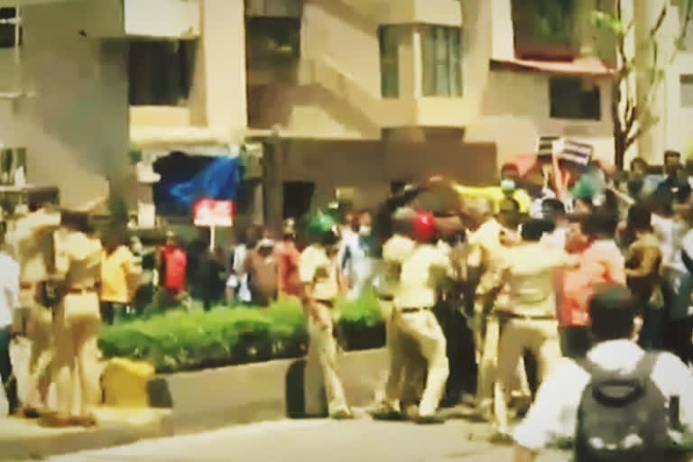 Clashes break out between Shiv Sena workers, BJP workers and Police in Mumbai