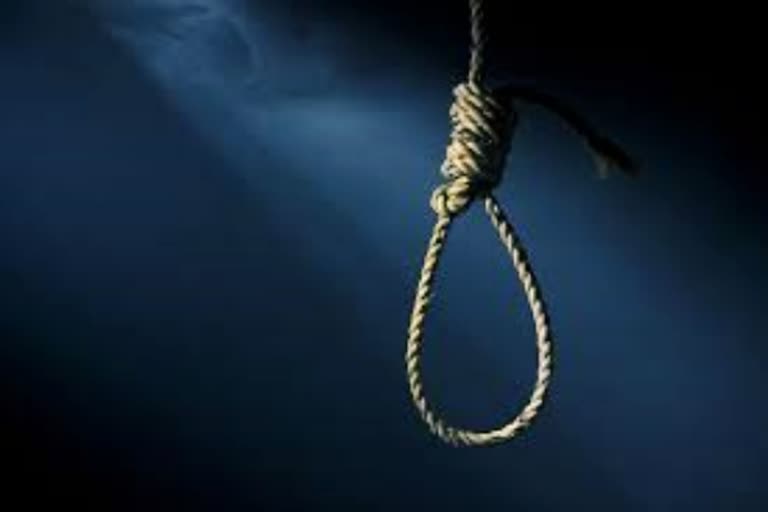 फांसी लगाकर आत्महत्या, suicide by hanging