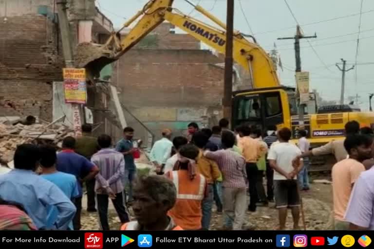 traders-protest-against-rae-bareli-highway-construction-in-ayodhya