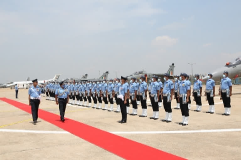 IAF chief reviews progress of air power projects