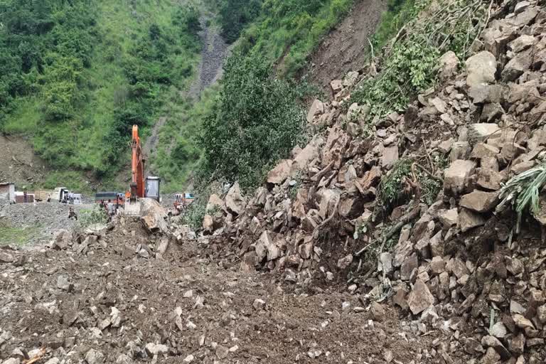 Rishikesh-Badrinath NH-58 blocked