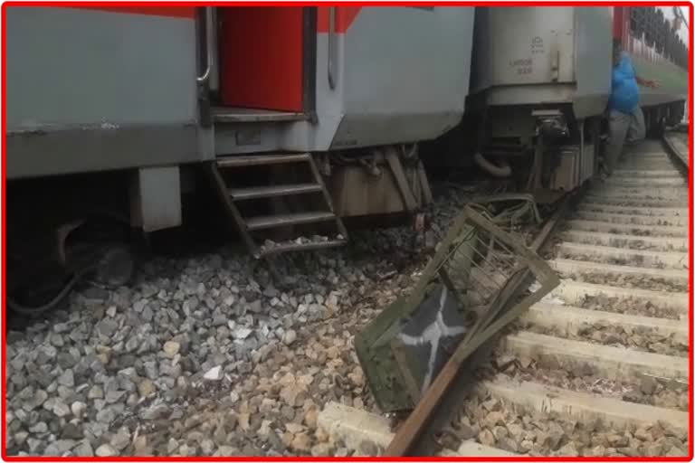 rail-accident-at-chaygaon