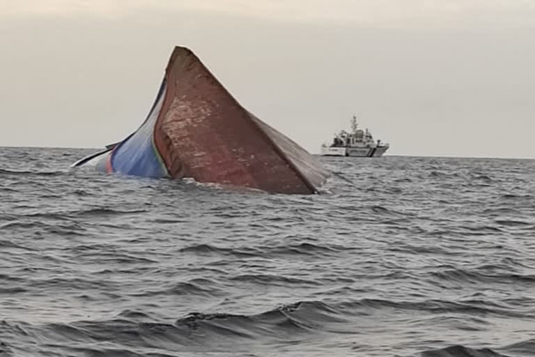 boat capsize