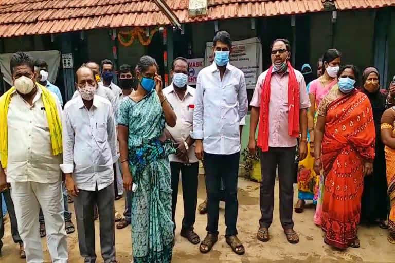 Nidamarru  Villagers protest