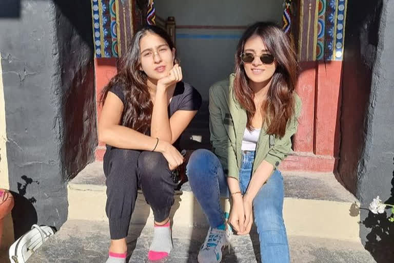 sara-ali-khan-shares-pics-videos-from-ladakh-trip-with-radhika-madan