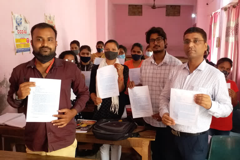 Students wrote letter to CM demanding to include Hindi language to JPSC manual in Palamu