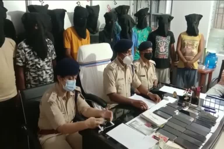 17-cyber-criminals-arrested-in-deoghar