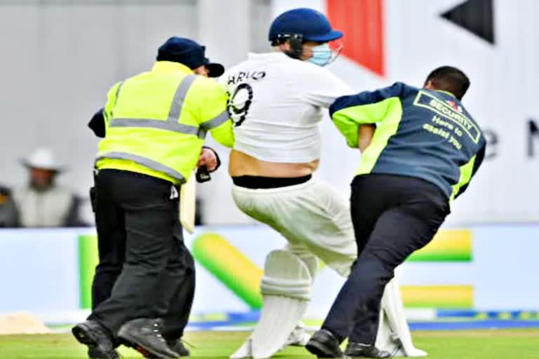 Ind vs Eng Leeds Test  Test Team  Indian Team  Cricket news  Sports News  Jarvo Breaches  खेल समाचार  भारत इंग्लैंड टेस्ट मैच  रोहित शर्मा आउट  बैटिंग करने उतर रहा था जारवो  भारतीय क्रिकेट का फैन  Jarvoo Leeds  जारवो लीड्स