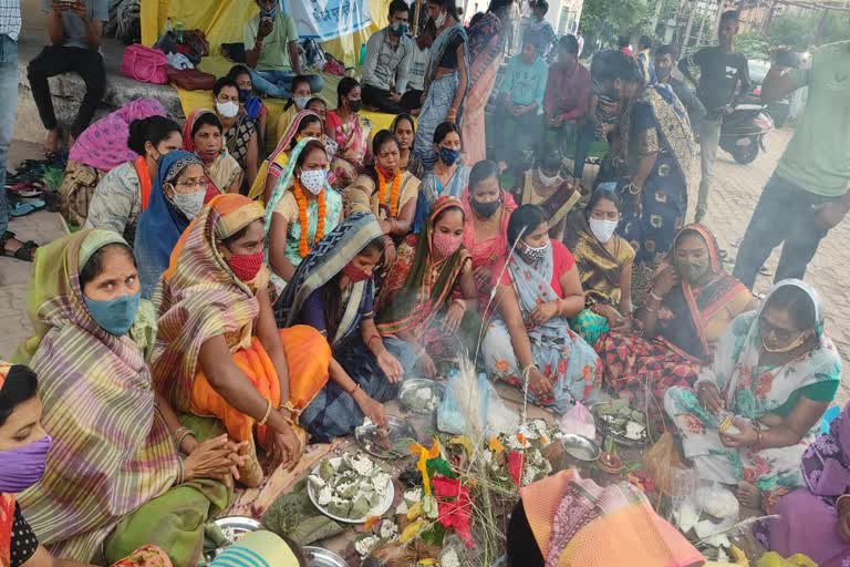 teacher celebrated festival of Halashti