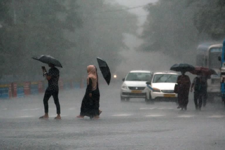 high-alert-in-12-districts-of-karnataka-for-rain