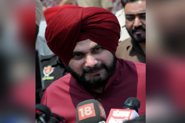 Scrap power purchase pacts, Sidhu asks Punjab CM