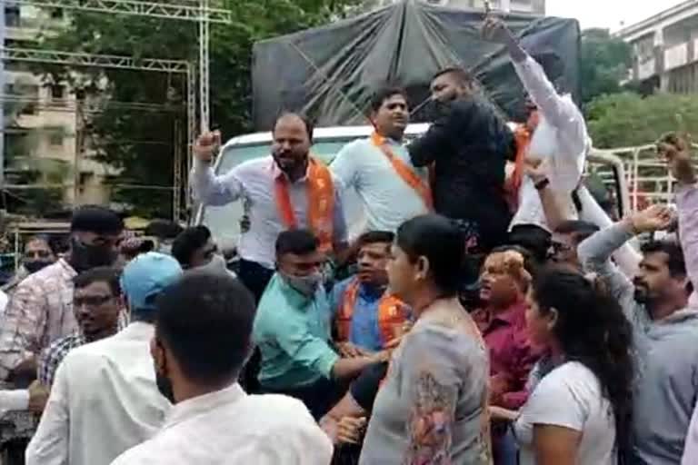 mns karyakarta arrested over organising dahihandi thane