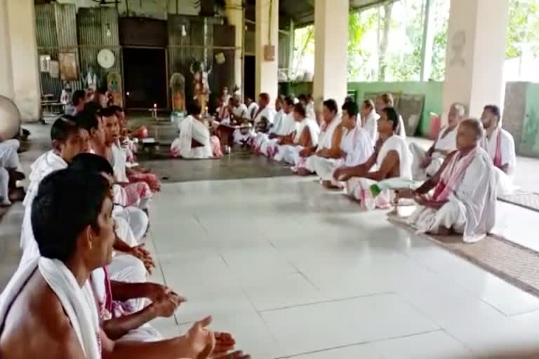 sri-krishna-jonmastomi-observing-at-majuli