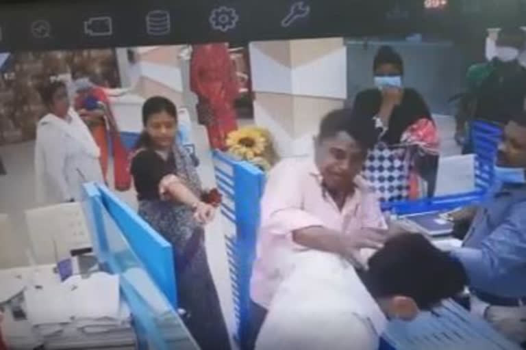 TMC leader humiliated bank employee in Baruipur