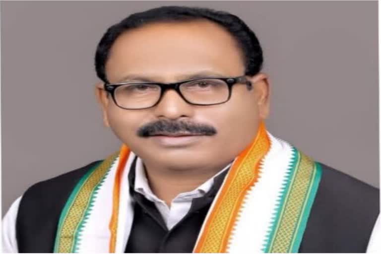 Congress councilor accused of abusing caste