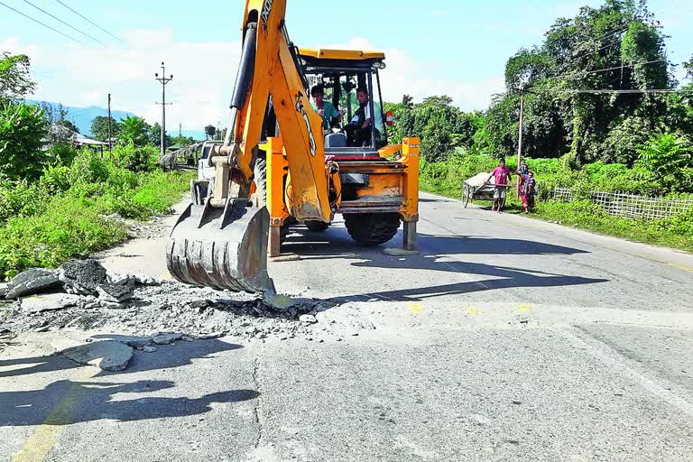 pwd-removing-speed-breakers-from-the-roads-of-dehradun