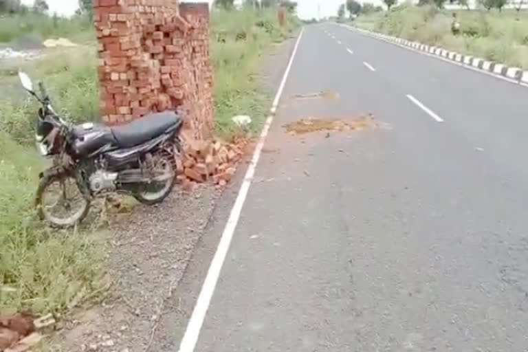 झुंझुनू में सड़क हादसा, road accident in jhunjhunu