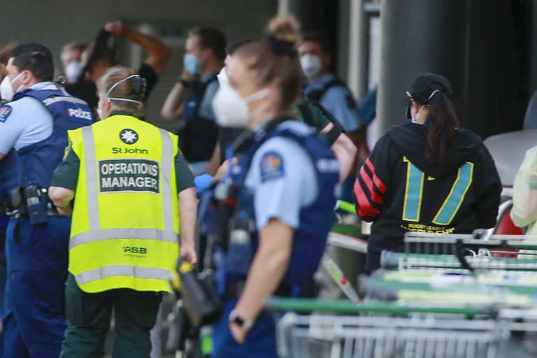 New Zealand police kill terrorist after he stabs 6 people