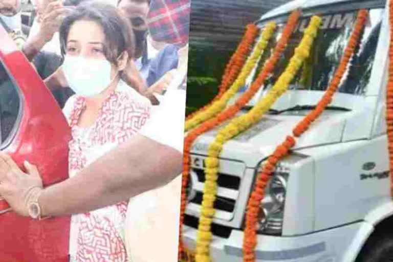 Sidharth Shukla's funeral: Devastated Shehanaz Gill, Rashami Desai And Others Attend