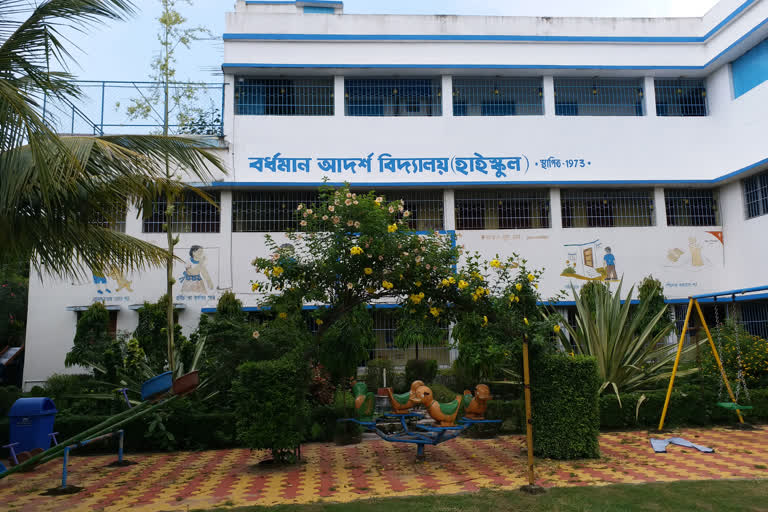 burdwan-school-teacher-subir-kumar-de-nominated-for-sikhsaratna-award-in-2021