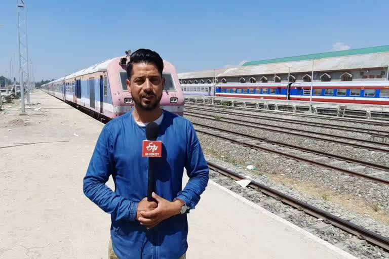 گیلانی کی وفات: کشمیر میں ریل خدمات تیسرے روز بھی معطل