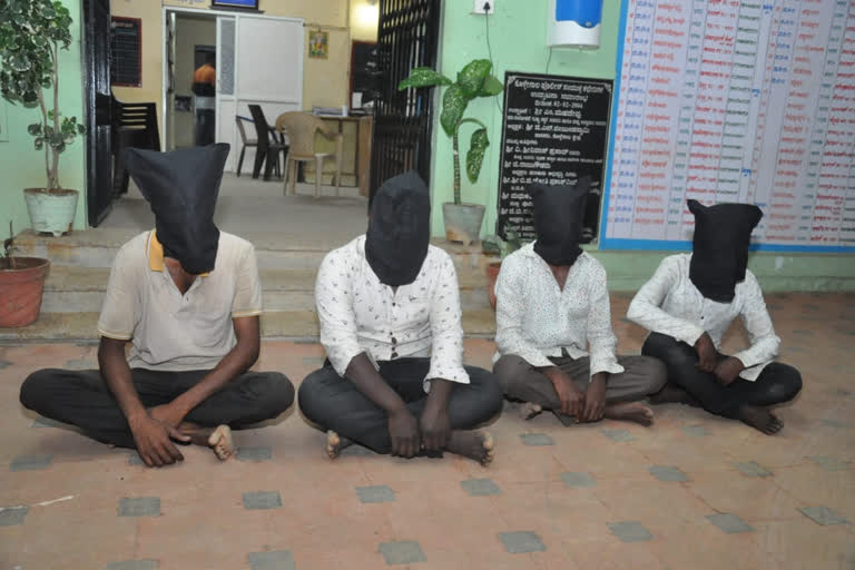 4-arrested-for-in-link-with-2-bank-robbery-case-in-kollegala