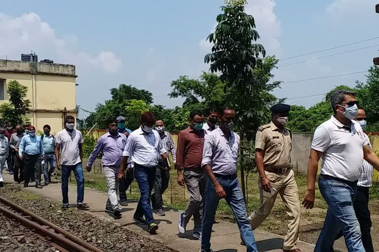 Howrah DRM inspection of Pakur station