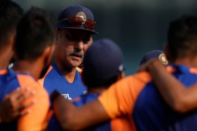 Ravi Shastri is Covid Positive his Lateral Flow Test Come Positive