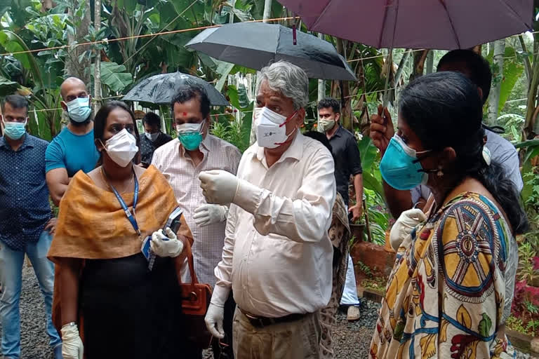 നിപ വൈറസ് ബാധ കേന്ദ്ര സംഘം വാര്‍ത്ത  നിപ കേന്ദ്ര സംഘം വാര്‍ത്ത  നിപ കേന്ദ്ര സംഘം സന്ദര്‍ശനം വാര്‍ത്ത  നിപ പന്ത്രണ്ടുകാരന്‍ മരണം കേന്ദ്ര സംഘം വാര്‍ത്ത  നാഷണൽ സെന്‍റര്‍ ഫോർ ഡിസീസ്​ കൺ​ട്രോള്‍ സംഘം വാര്‍ത്ത  നിപ വിദ്യാര്‍ഥി മരണം പുതിയ വാര്‍ത്ത  nipah virus central team visits kozhikode  nipah virus central team visits kozhikode news  central team visits kozhikode nipah news  nipah latest news