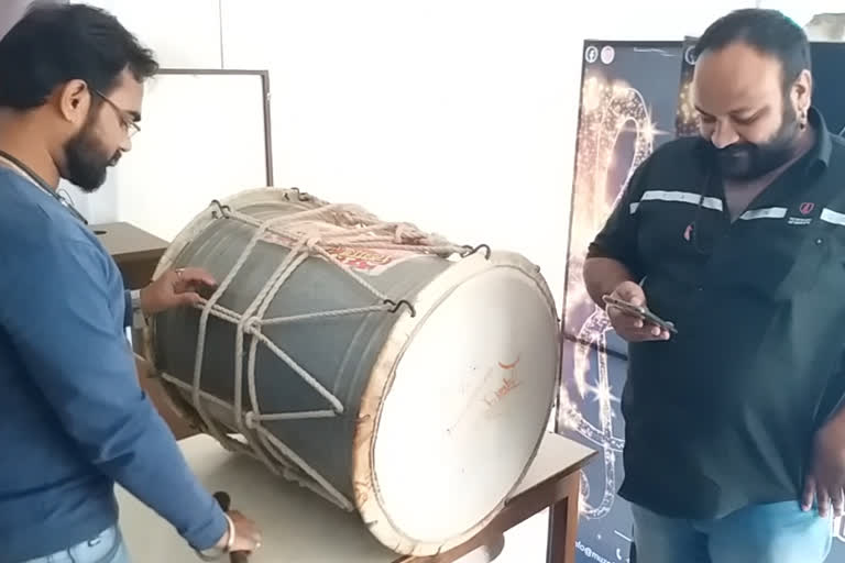 Dhol Tasha group