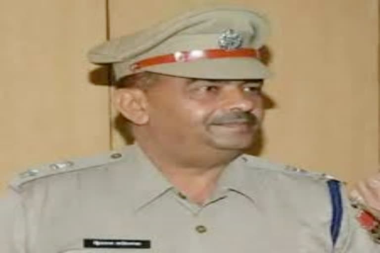 IPS Himmat Abhilash suspended, IPS हिम्मत अभिलाष निलंबित