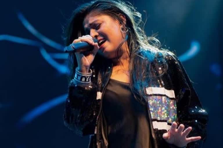 singer Sunidhi Chauhan program