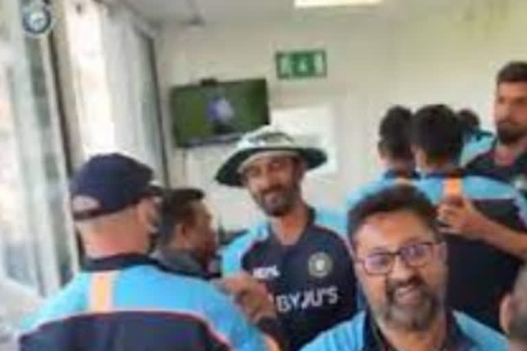 India vs England : Unseen visuals from dressing room after India's victory at Oval