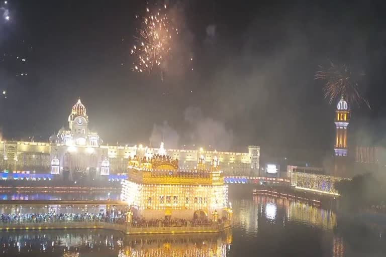 ਪ੍ਰਕਾਸ਼ ਪੁਰਬ ਮੌਕੇ ਸ੍ਰੀ ਹਰਿਮੰਦਰ ਸਾਹਿਬ ਵਿਖੇ ਹੋਈ ਦੀਪਮਾਲਾ