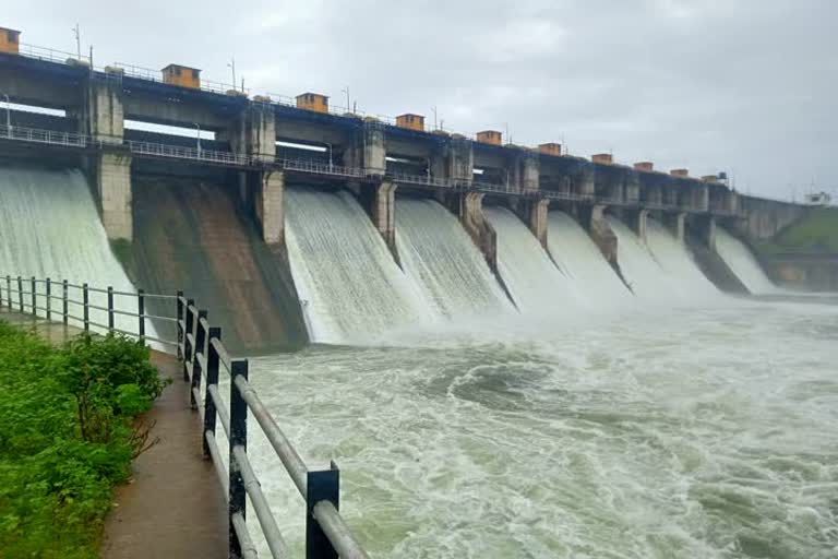 eight doors open of katepurna dam at akola