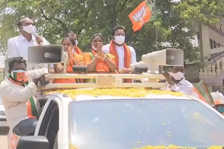 Union Minister Kishan Reddy road show in Khammam