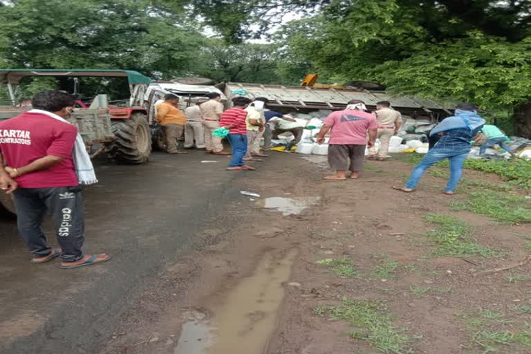 Accident in madhya pradesh