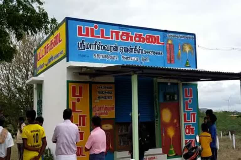 Theft at a firecracker shop in Theni