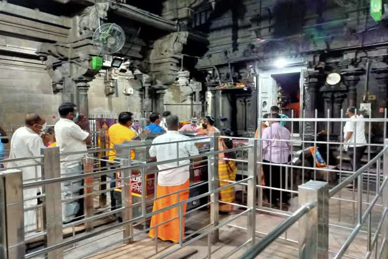 2,200 people visited the Ramanatha Swamy Temple on yesterday 